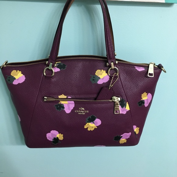 Coach Handbags - Coach purse